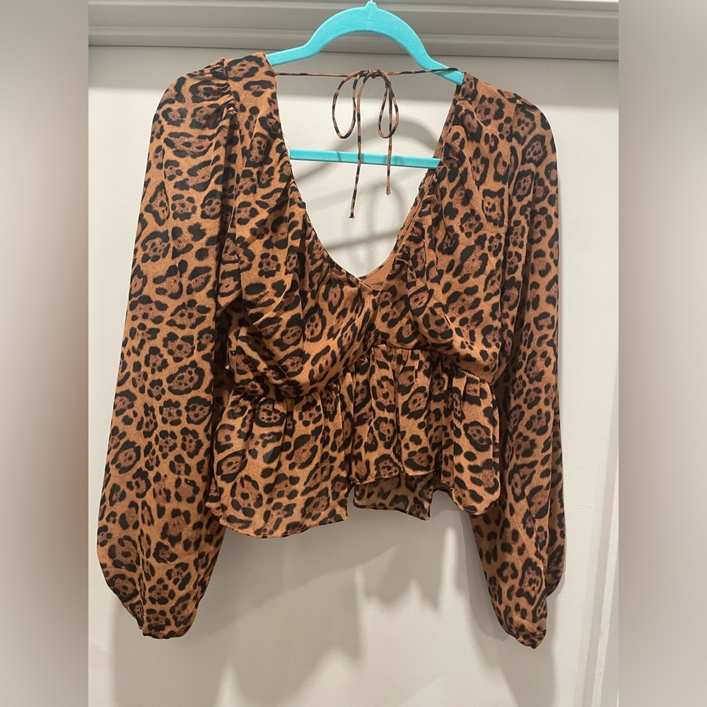 LIKE NEW H&M Brown & Black Leopard Print V-Neck Long-Sleeve Crop Top Blouse - S - Picture 9 of 14